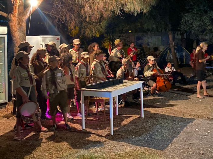 Kamp Ateşinde Kaşiflerimiz